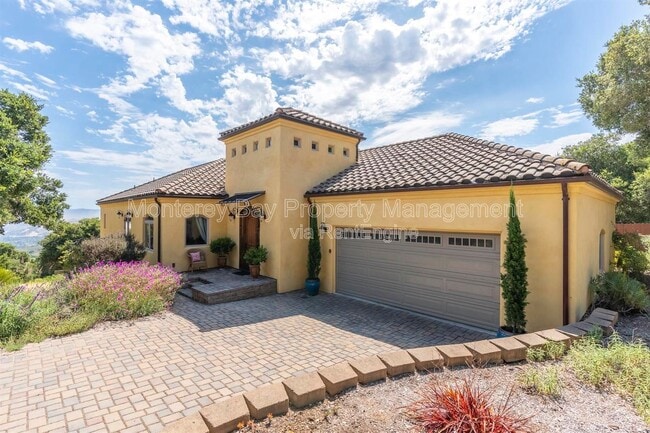 Photo - 287 Laureles Grade