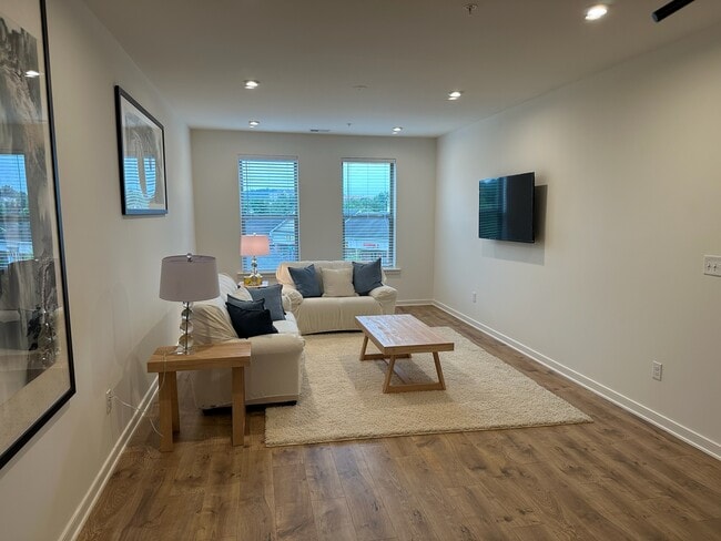 Photo - 20973 Bluebird Sq