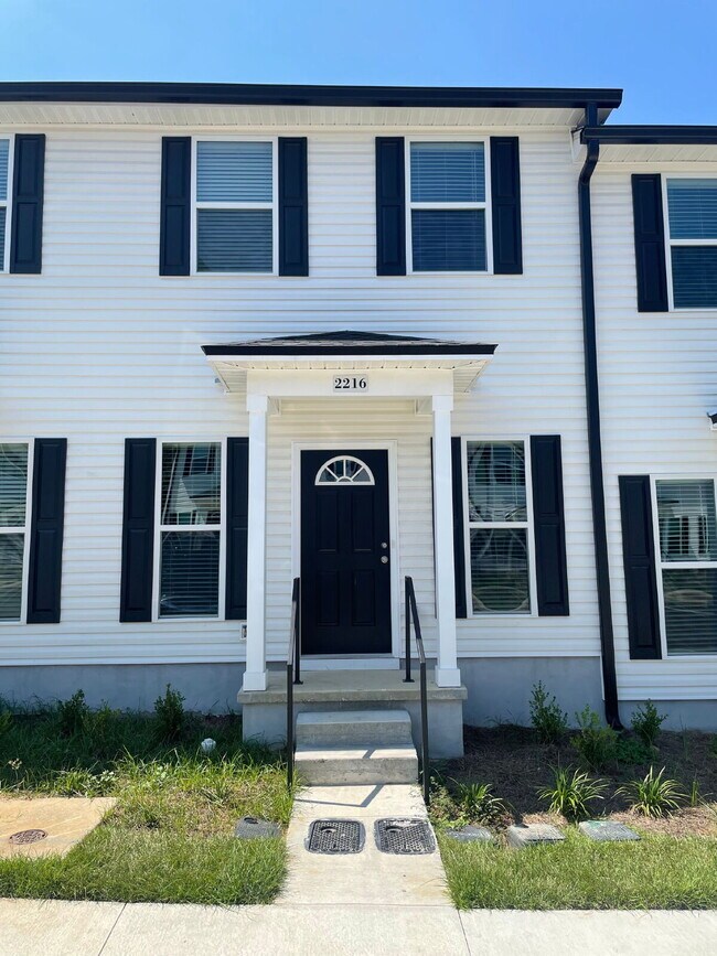 Spacious New 3BR/3BA Condos – Pool & Gym Amenities