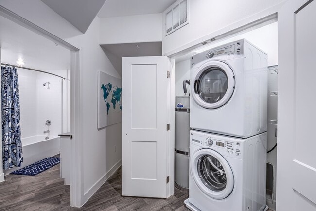 Photo - Aspire at Paseo