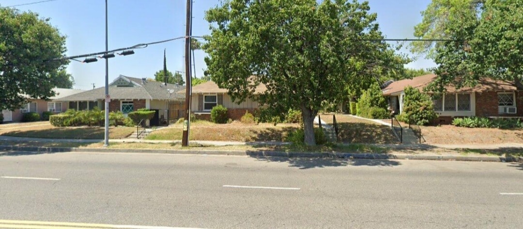 Photo - 12811 Oxnard St Apartments Unit 3