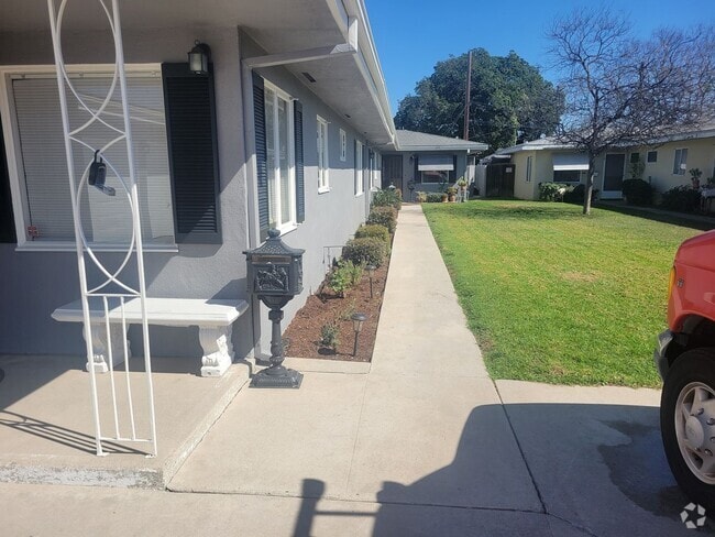 Building Photo - Great 1 Bedroom 1 Bathroom In Anaheim - Ca... Rental