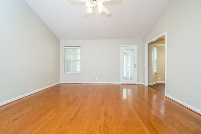 Photo - 7113 S Hampton Blvd