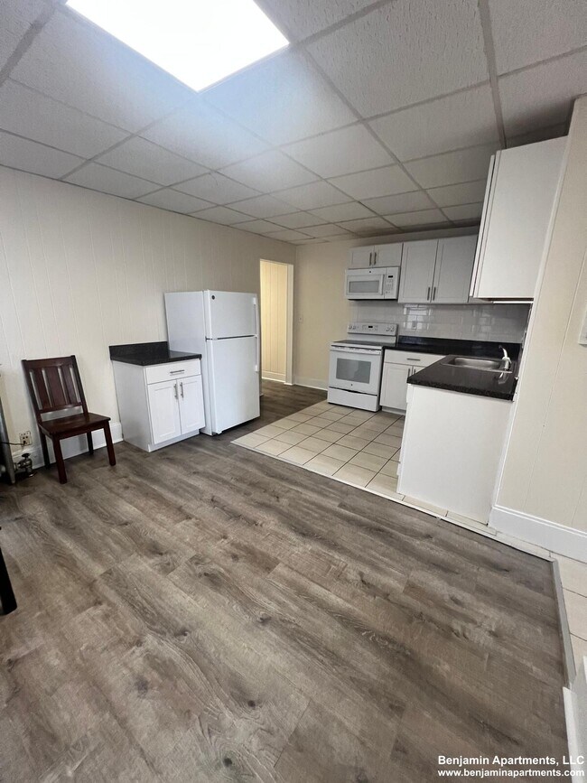 Photo - 445 Cambridge St Condo Unit 4
