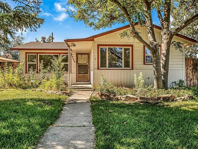 Photo - 1755 N 18th St