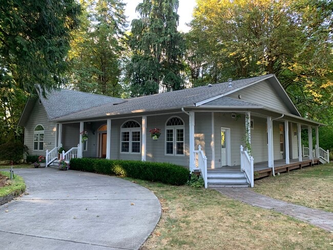 Building Photo - 6519 Lazy St SW Unit Main House