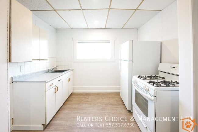 Photo - Cat-Friendly Downtown Taber Apartment with Laundry Access