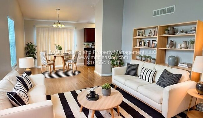 Photo - Charming Townhome in Prime Northland Locat...
