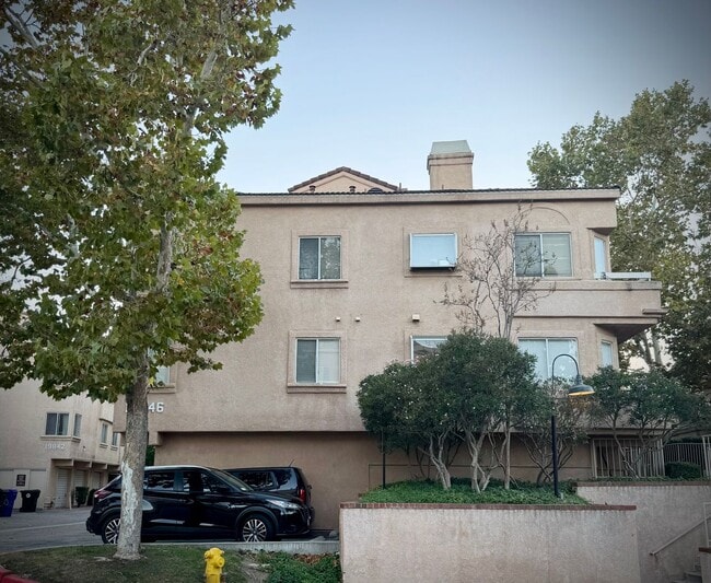 Photo - Spacious 3 bedroom condo Unit 81