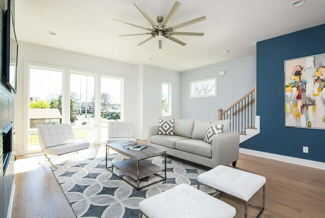 Photo - 100 Marshall Ct