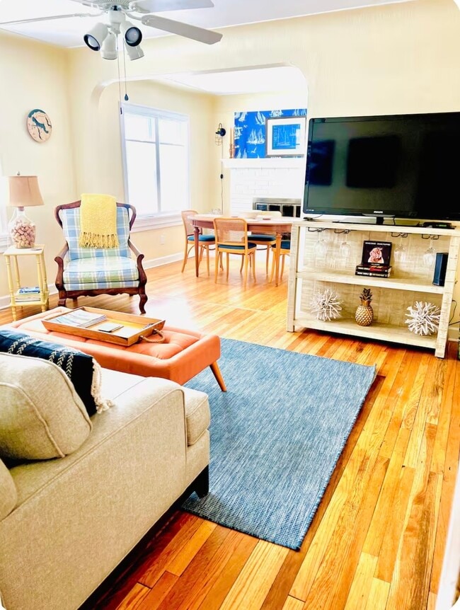 Photo - 236 E Carpenter Ave