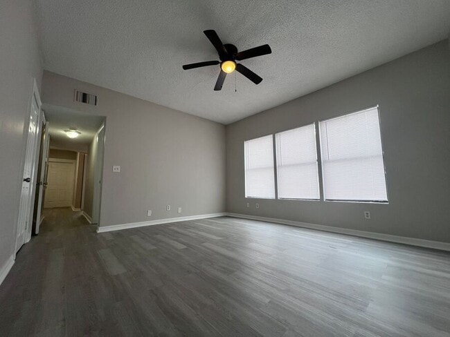 Photo - 163 Ave A SE Unit 1