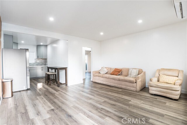 Photo - 7348 Florence Ave Unidad 16