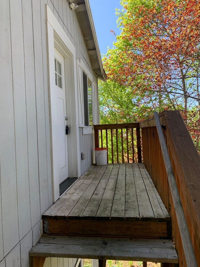 Photo - Charming Apartment in Forest Grove Near th...