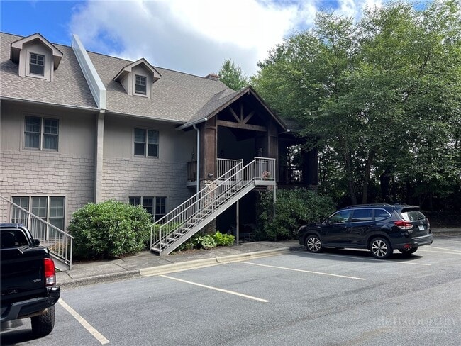 Building Photo - 135 Caleb Dr Unit A4