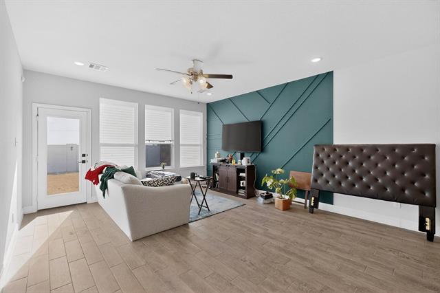 Photo - 1720 Barnwood Trce