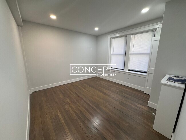 Photo - 19 Peterborough St Unit 11CP