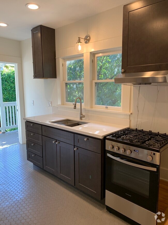Building Photo - 1244 E Florida St Unit 1244 Rental
