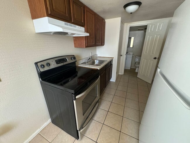 Photo - 3313 Cranford Ave Unidad 3313 Cranford Ave