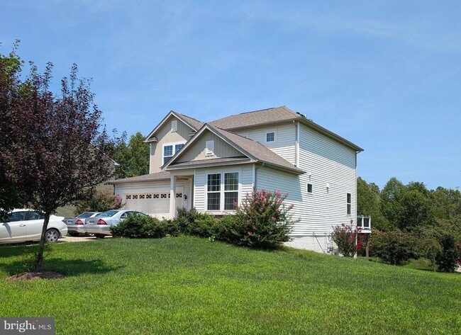 Building Photo - 734 Saddlebrook Rd