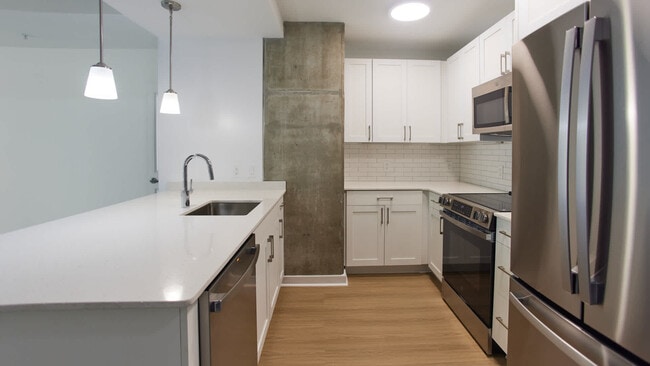 Kitchen - Skyhouse South