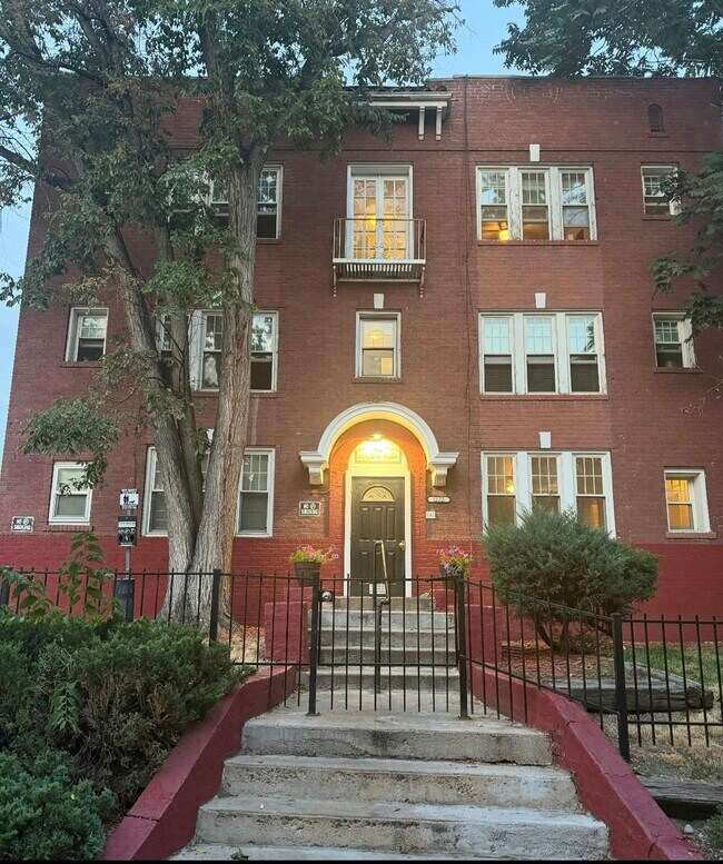 Building Photo - 1272 Pearl St Unit P-11 Rental