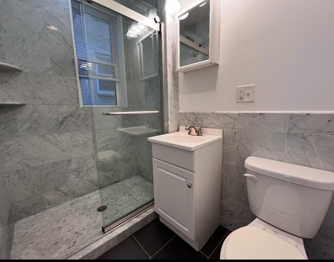 Photo - 31 Queensberry St Unit 2