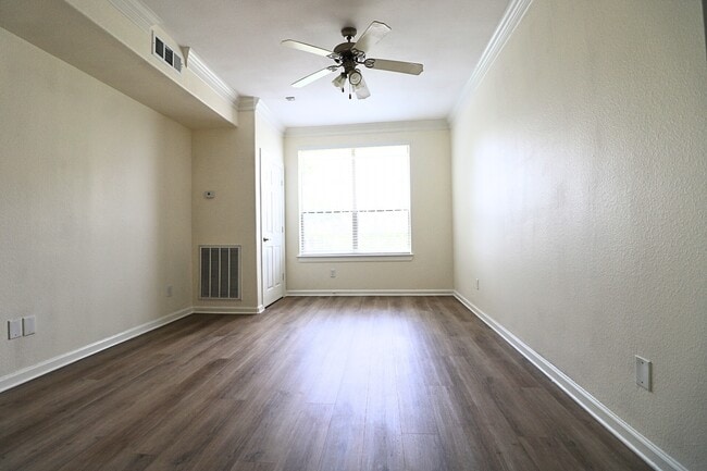 Photo - 6611 W Sam Houston Pkwy S Unit True