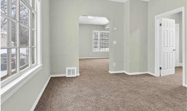 Photo - 9716 Sophia Ave