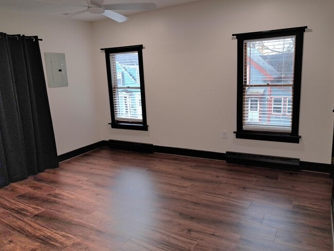 Photo - 42 Bowery St