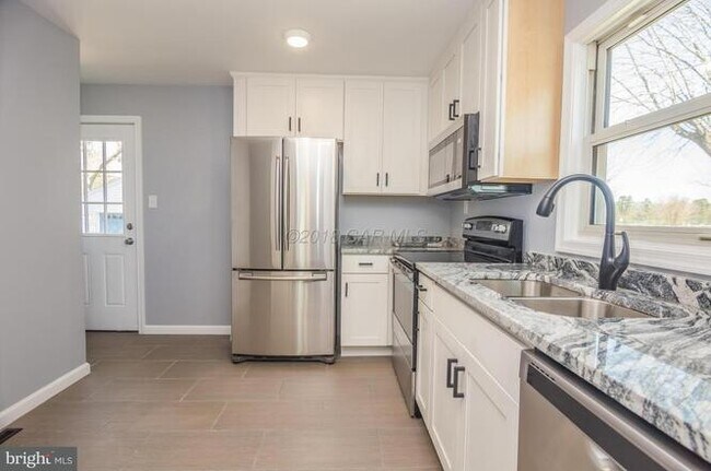 Photo - 30586 Zion Rd