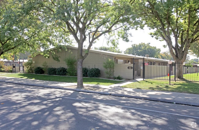 Photo - Del Nido Apartments