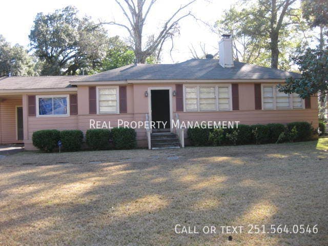 Building Photo - 5105 Pineview Ln S
