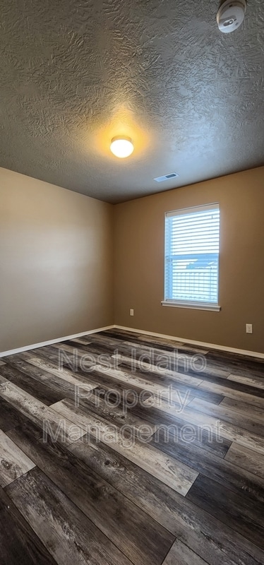 Photo - 12961 Three Point St