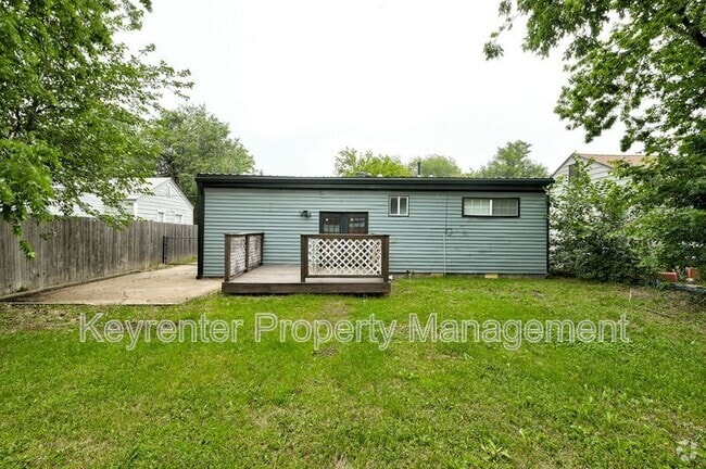 Building Photo - 220 W Jacobs Dr Rental