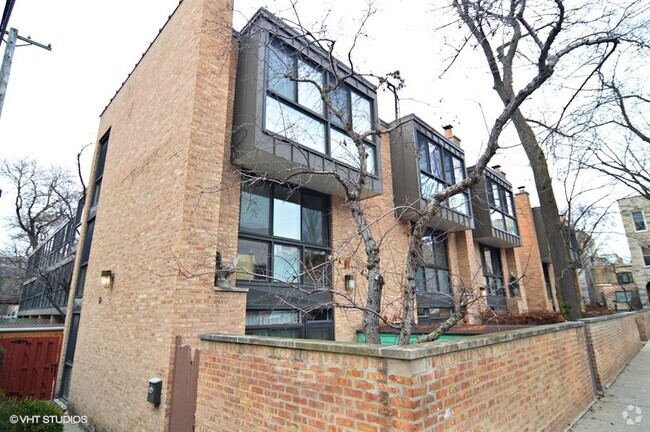 Building Photo - 3012 N Waterloo Ct Rental