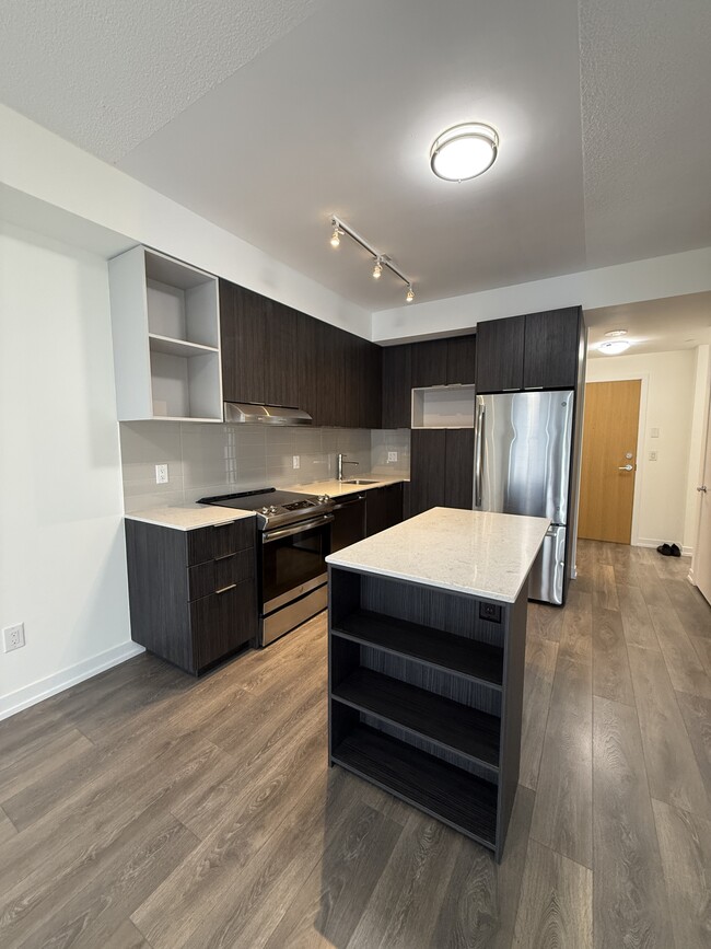 Building Photo - 2520 Eglinton Ave W