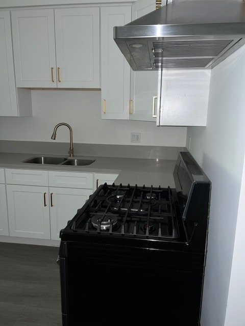 Photo - 14954 Sherman Way