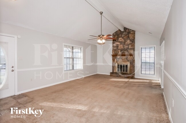 Photo - 4884 Walden Glen St