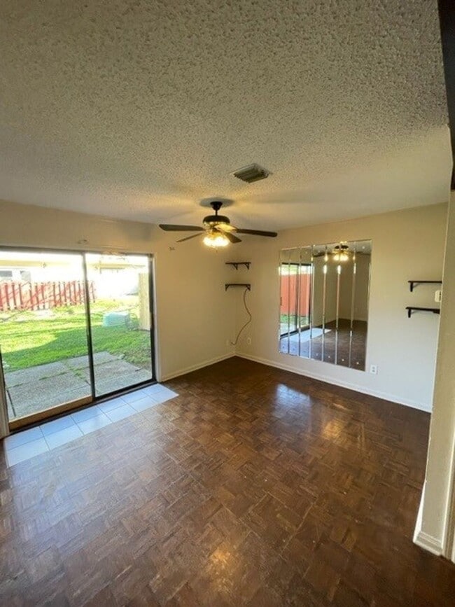 Photo - 2 bedroom 1 1/2 bath condominium