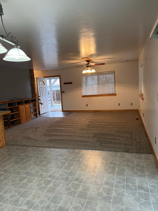 Photo - 830 8th St W