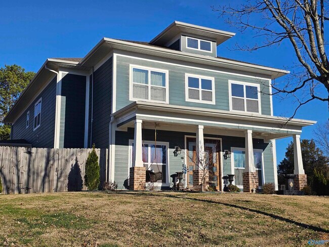 862 Highland Dr