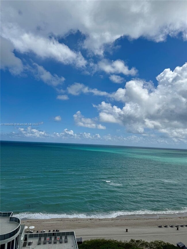 Building Photo - 16001 Collins Ave Unit 1106