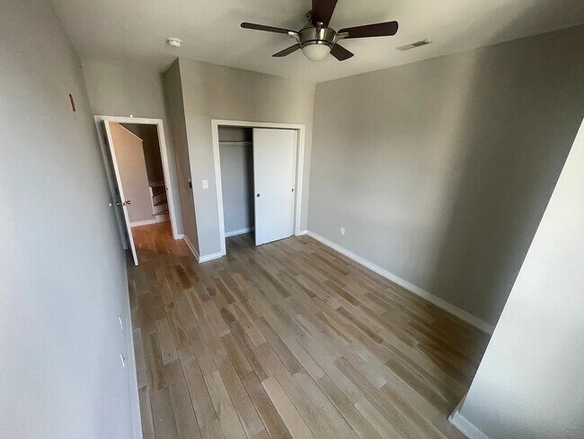 Photo - 1439 N Franklin St