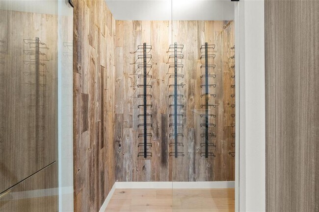 Photo - 620 Bermuda St