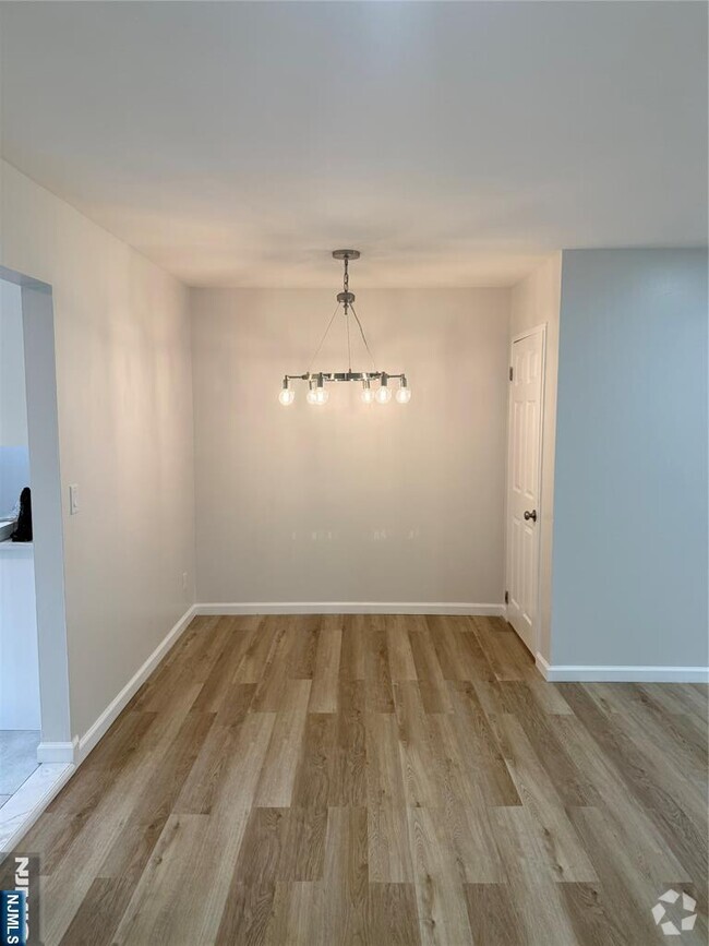 Building Photo - 450 Island Unit 97 Rental