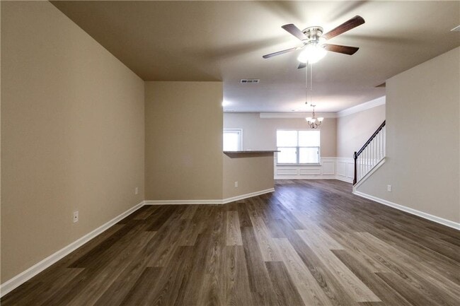 Photo - 606 Oakside Pl