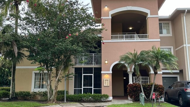 Building Photo - 6556 Emerald Dunes Dr Unit 101
