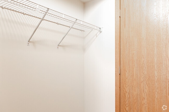 1BR, 1BA -Ashley (Remodel)- Closet