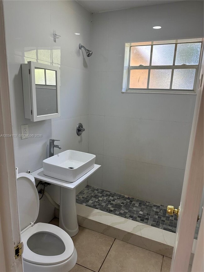 Photo - 4141 SW 32nd Dr
